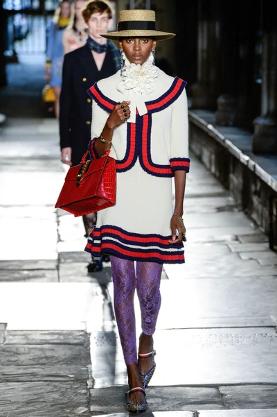 Look 73